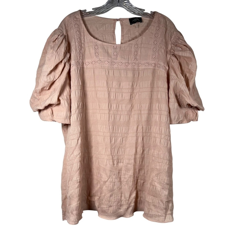 Milk & Honey Sz 3X Blouse Pink Eyelet Lace Trim Smocked Puff Sleeve NWOT